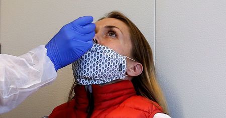 Koronawirus. Tak go unikniesz. Naukowcy opracowali nowy sposób na COVID-19