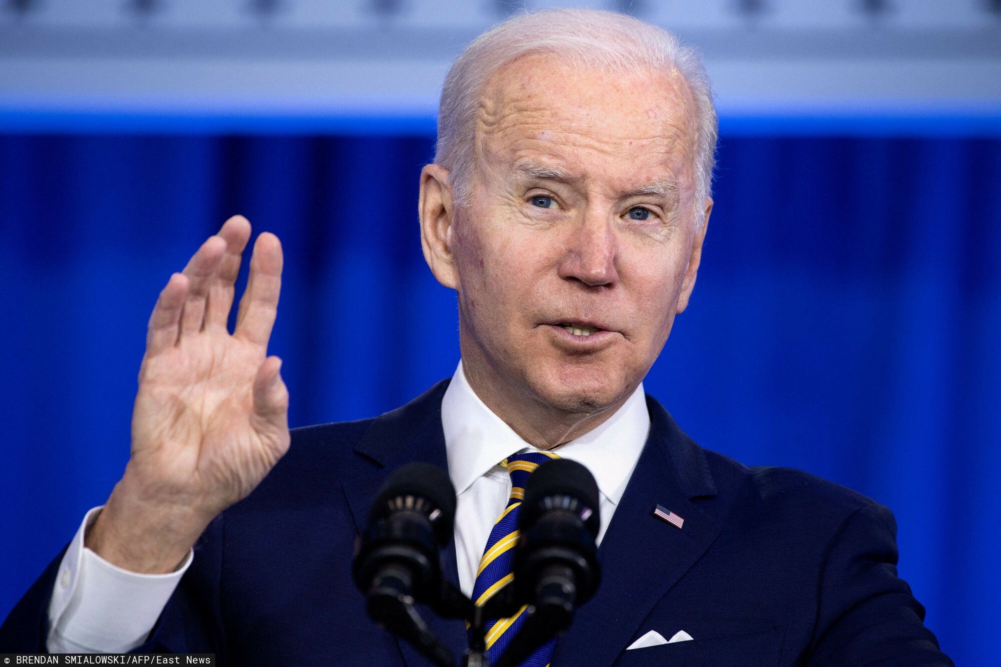 arch49US President Joe Biden speaks about lowering health care costs during a visit to Germanna Community College in Culpeper, Virginia, on February 10, 2022. (Photo by Brendan Smialowski / AFP)BRENDAN SMIALOWSKI