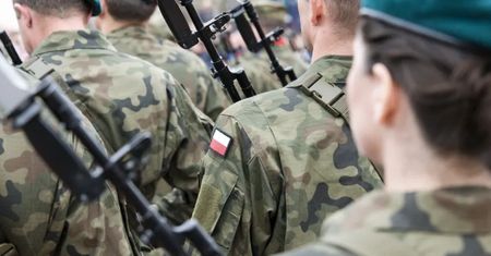 245 tysięcy osób. Wielu Polaków dostanie wezwanie. Podano datę