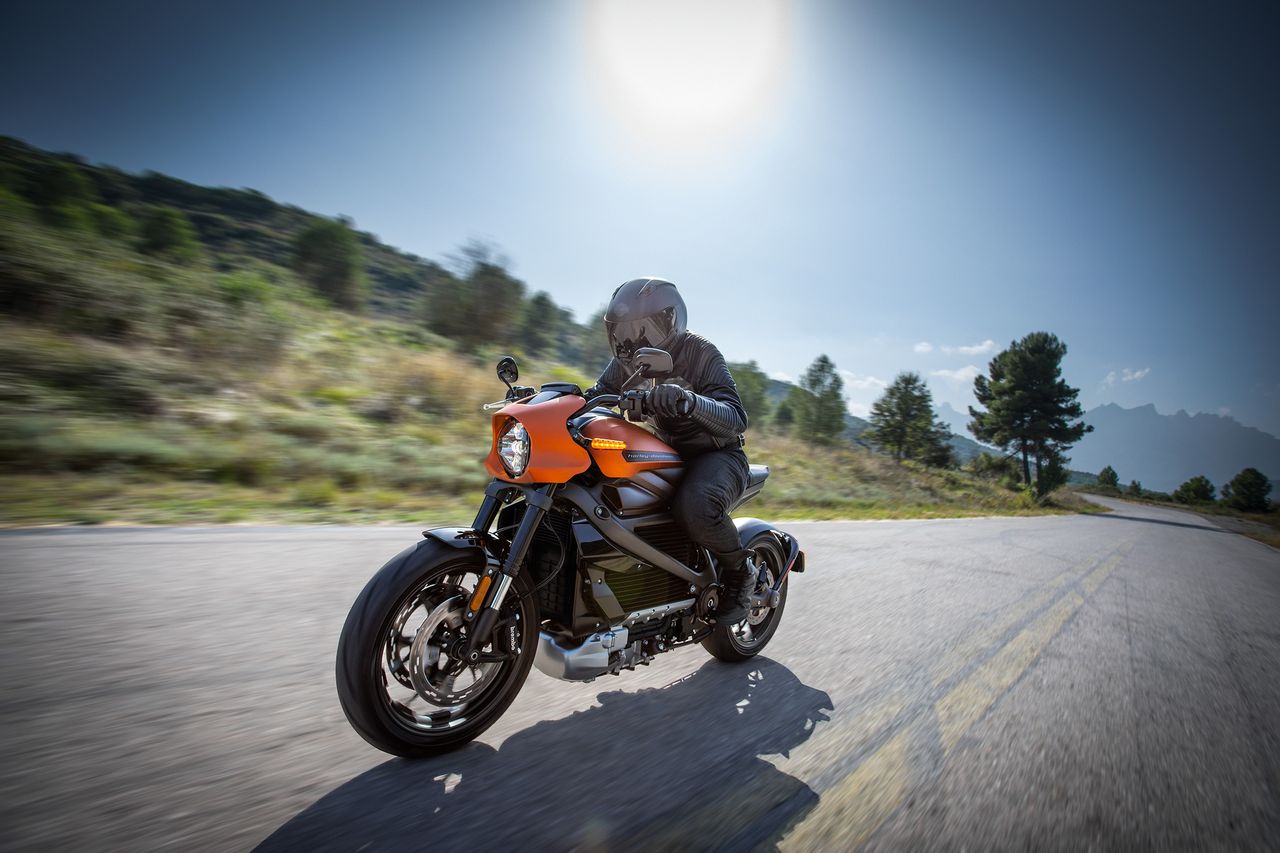 Elektryczny Harley-Davidson LiveWire już w 2019 r. Znamy osiągi i cenę