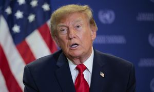 Trump będzie kupować potaż od Kanady. Dopiero zapowiadał "potężny układ" z Białorusią