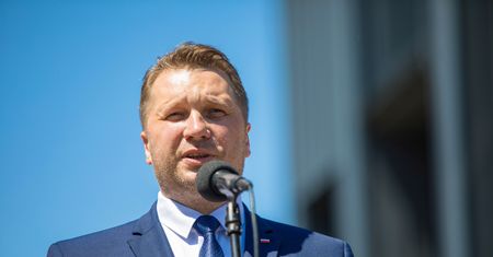 Przemysław Czarnek zostanie odwołany? Posłowie KO złożyli wniosek