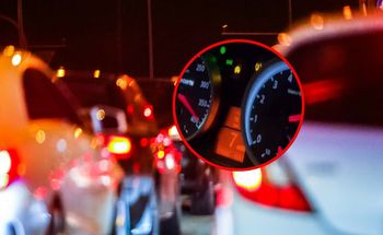 Nagrał, jak jedzie ponad 300 km/h. Decyzja prokuratury