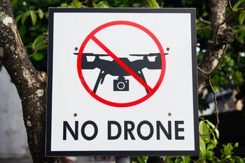Pekin pod specjalnym nadzorem. Nowe ograniczenia dla lotów i dronów