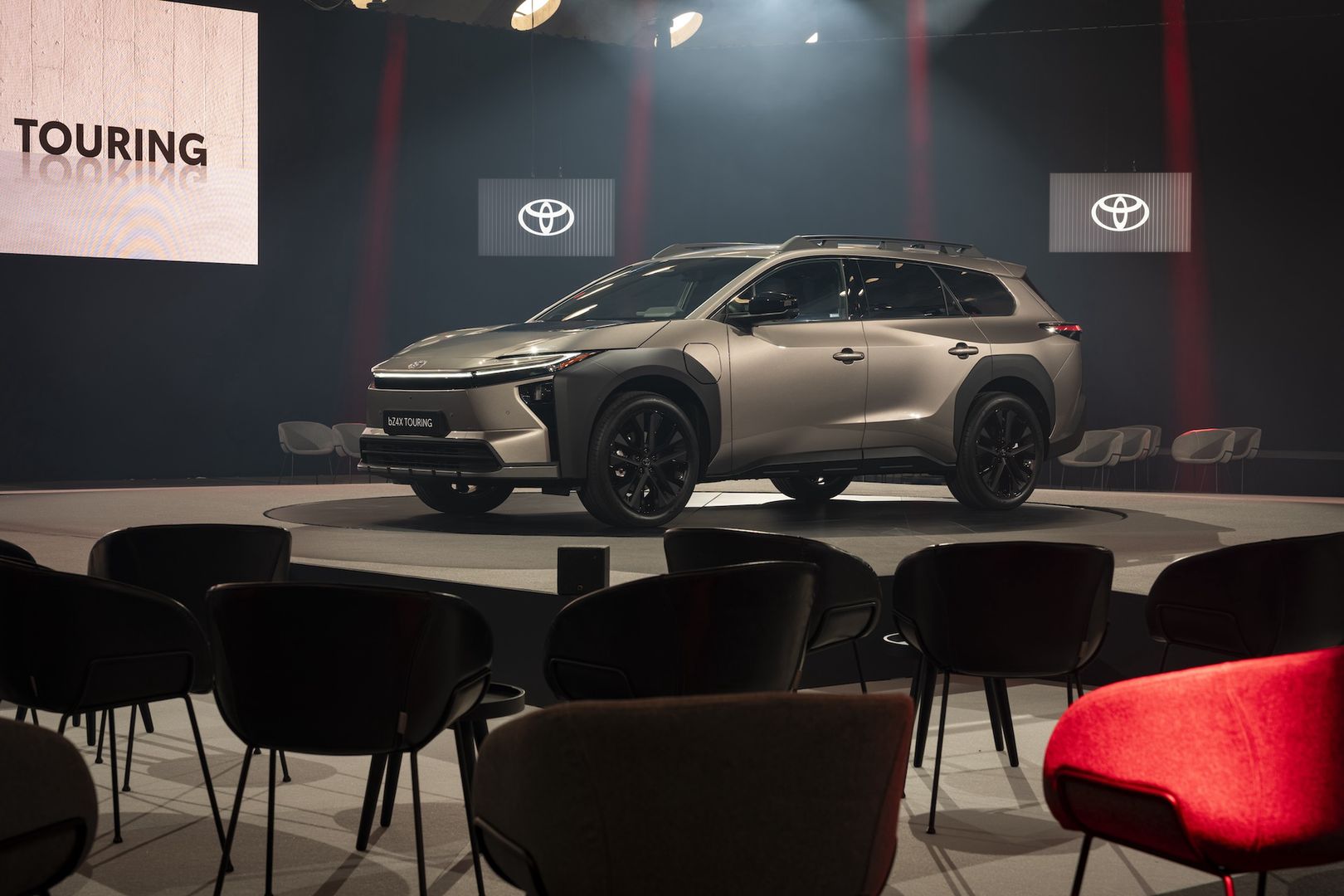 Toyota bZ4X Touring (2026)