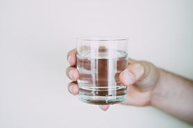 Podwyższona kreatynina a picie wody – jaka jest zależność?	