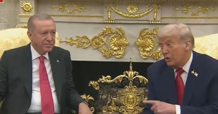 Trump wskazał na Erdogana. Nagle takie słowa. Poszło na żywo