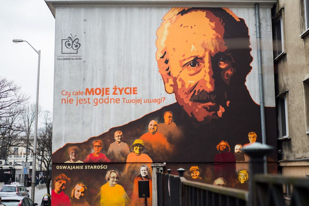 Przy Pięknej pojawił się nowy mural [GALERIA]