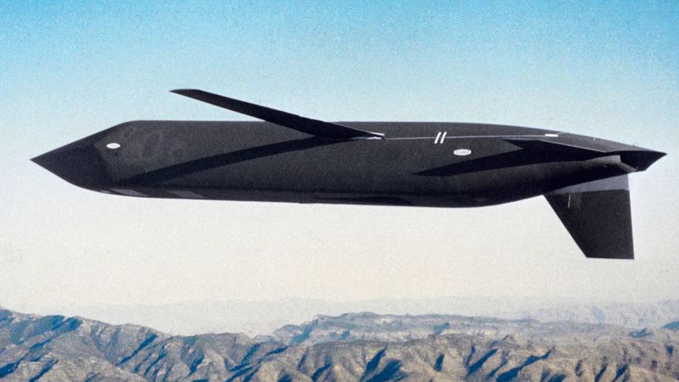 Rakieta elektromagnetyczna CHAMP. Jeden nalot usmaży całą elektronikę w okolicy! 1