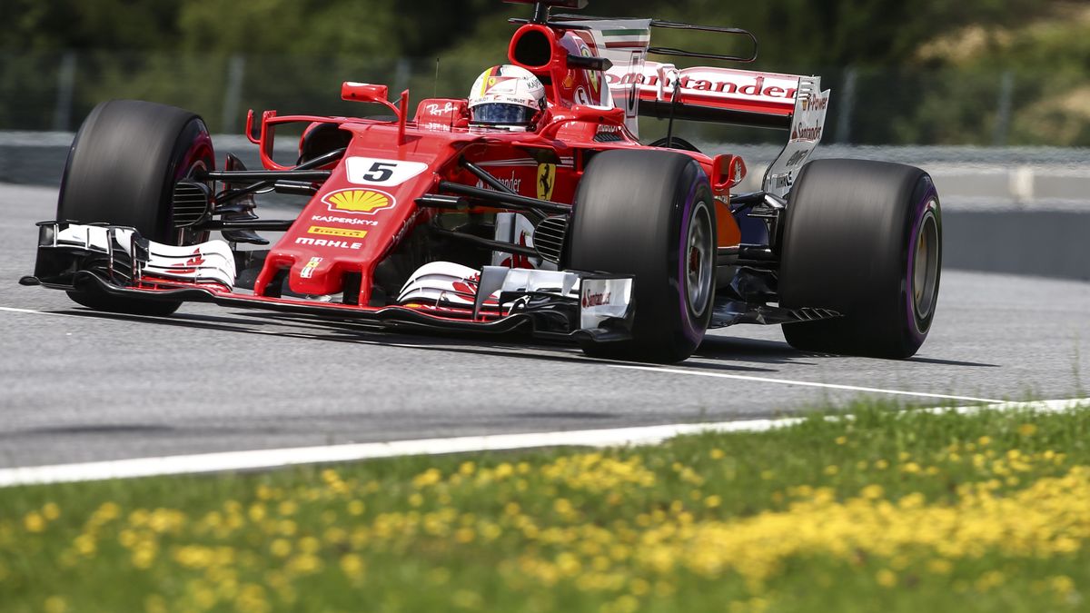 Zdjęcie okładkowe artykułu: Materiały prasowe / Red Bull / Na zdjęciu: Sebastian Vettel