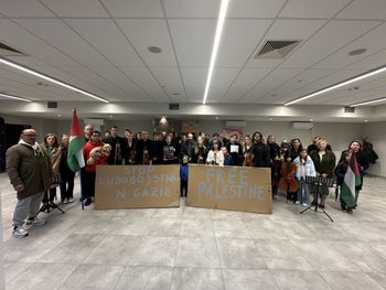 Konin: Muzycy i mieszkańcy zagrali dla Palestyny