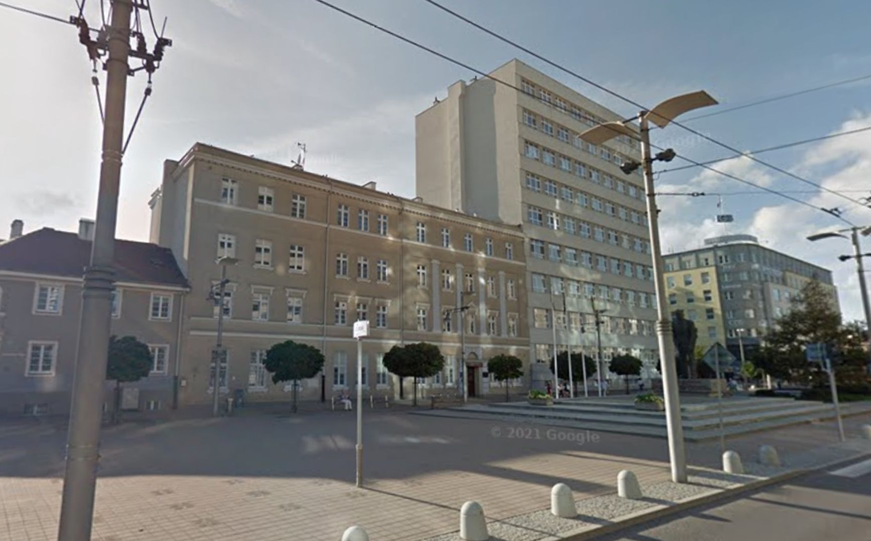 17-latka wypadła z okna na czwartym piętrze szpitala w Gdyni