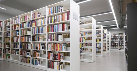 Wrocław. Powolny powrót do normalności. Miasto ponownie otwiera miejskie biblioteki