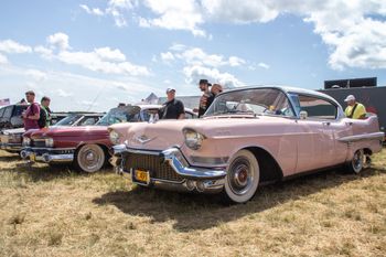 American Cars Mania 2025 w Katowicach! Wyścigi klasycznych ciężarówek i Cadillac do wygrania