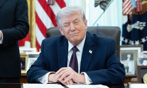 Ropa naftowa wyraźnie tanieje. Rynki reagują na sygnały o deeskalacji