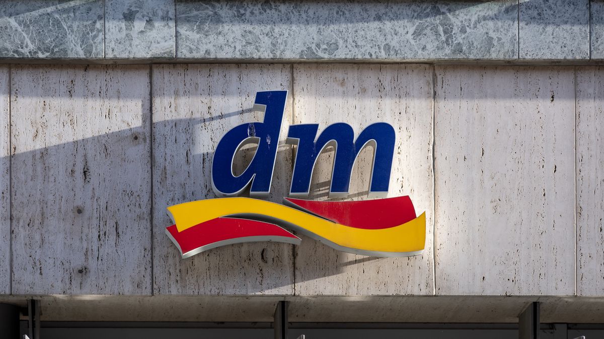 Do Polski wchodzi sieć Dm-drogerie markt. Będzie konkurować głównie z Rossmannem. 