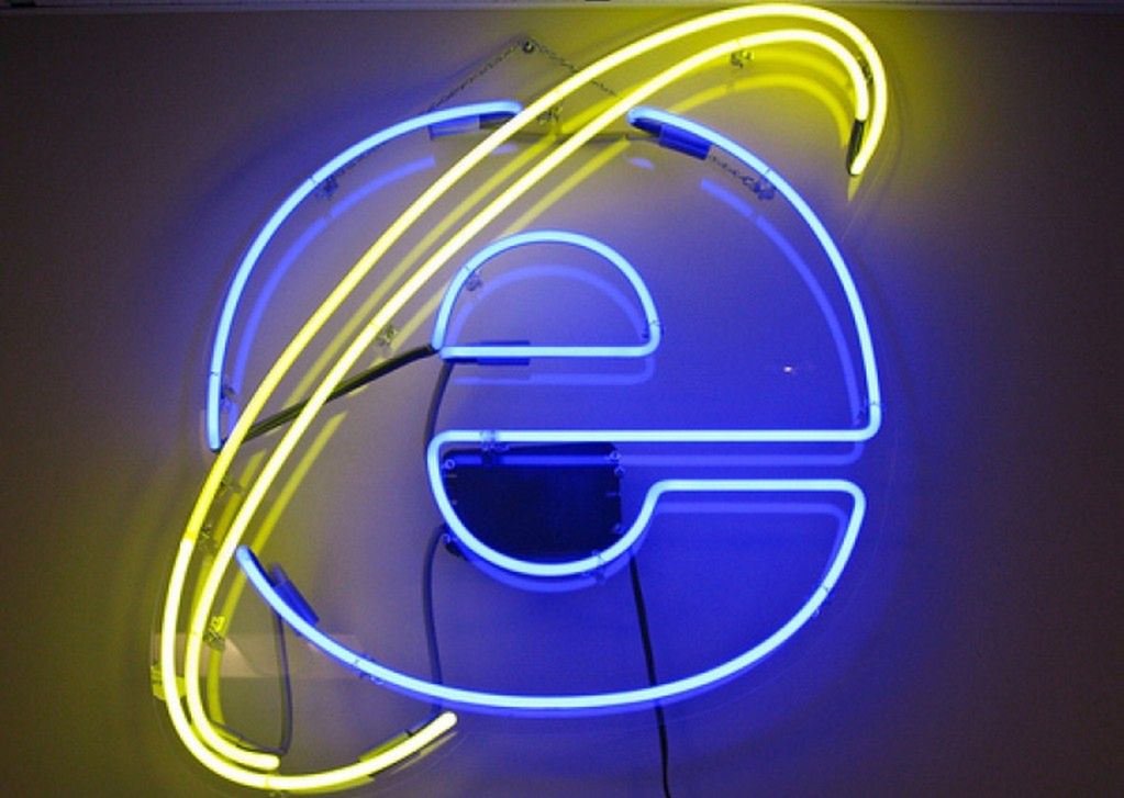 Internet Explorer 12 z nowym interfejsem i rozszerzeniami