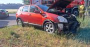 Gorzów: Zderzenie Nissana i Suzuki. Jedno z aut zatrzymało się na boku