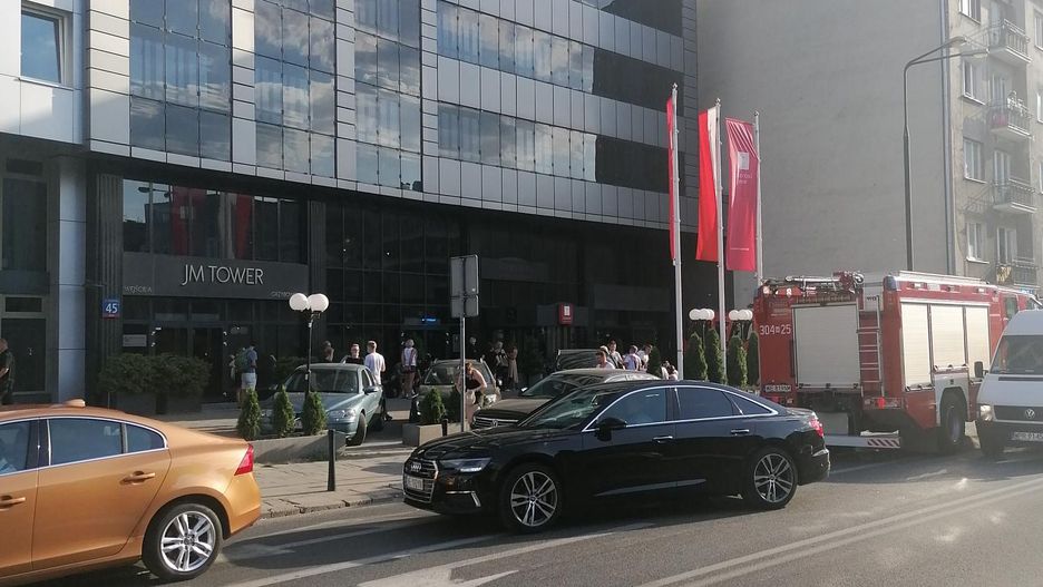 arszawa. Pożar w hotelu Leonardo. Brawa dla ochrony