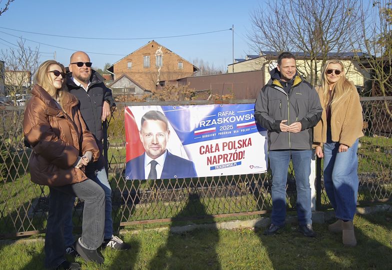 Pierwszy baner i awantura. Scheuring-Wielgus: to łamanie prawa