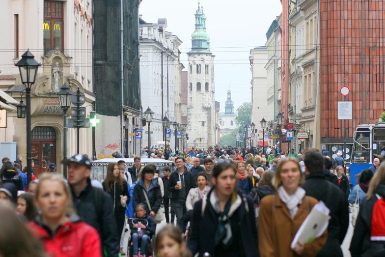 Realny wzrost PKB 4,6 PKB w 2017 r. pozwolił Polsce nieznacznie oddalić się do Węgier.