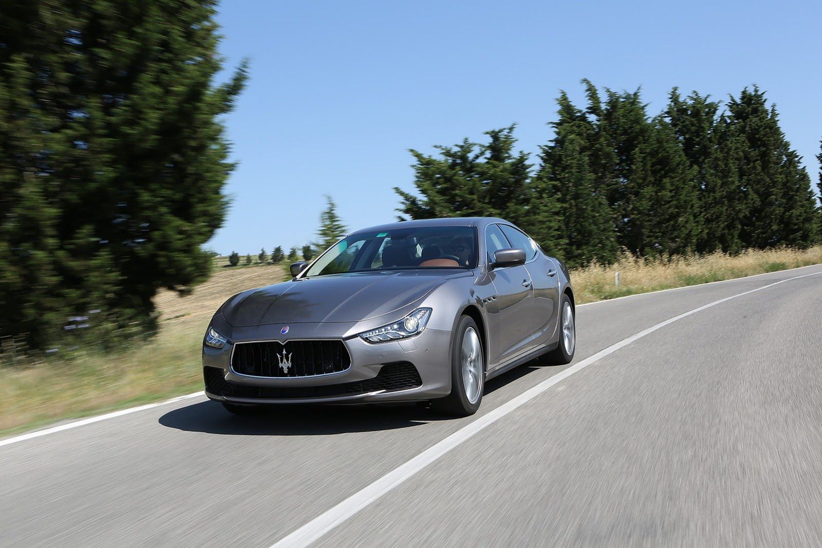 2014 Maserati Ghibli - Włosi wiedzą, co to piękno [galeria] 21