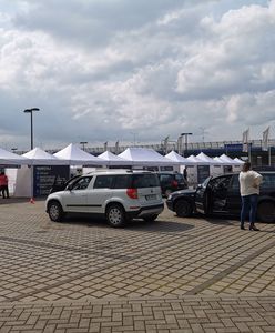Wrocław. Największy w Polsce samochodowy punkt szczepień. Przyjmie kilka tysięcy osób dziennie