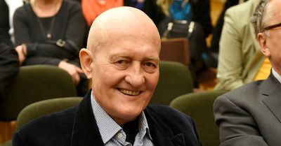 "Ojciec Mateusz": Marek Frąckowiak po chemioterapii wraca na plan