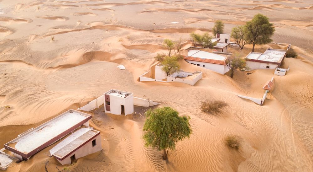 Wioska Al Madam niebawem przestanie istnieć. Zostanie pochłonięta przez pustynię