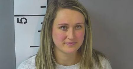 Mniej niż 12 lat. Wstrząsające, co robiła Lauren. To trwało miesiącami