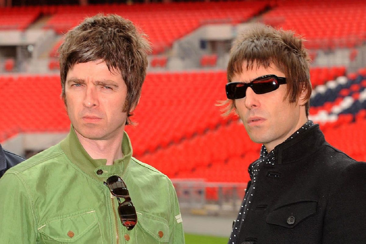 Noel Gallagher (po lewej) odrzucił propozycję reaktywacji Oasis za 100 mln funtów. Liam (po prawej) jest wściekły