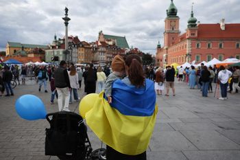 Polacy wciąż wspierają Ukrainę. Jest jedno "ale"