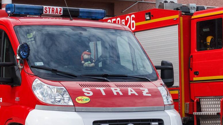 Śląskie. 6 osób ewakuowano w niedzielę z budynku w Częstochowie w wyniku pożaru sąsiadującego z nim pustostanu. 