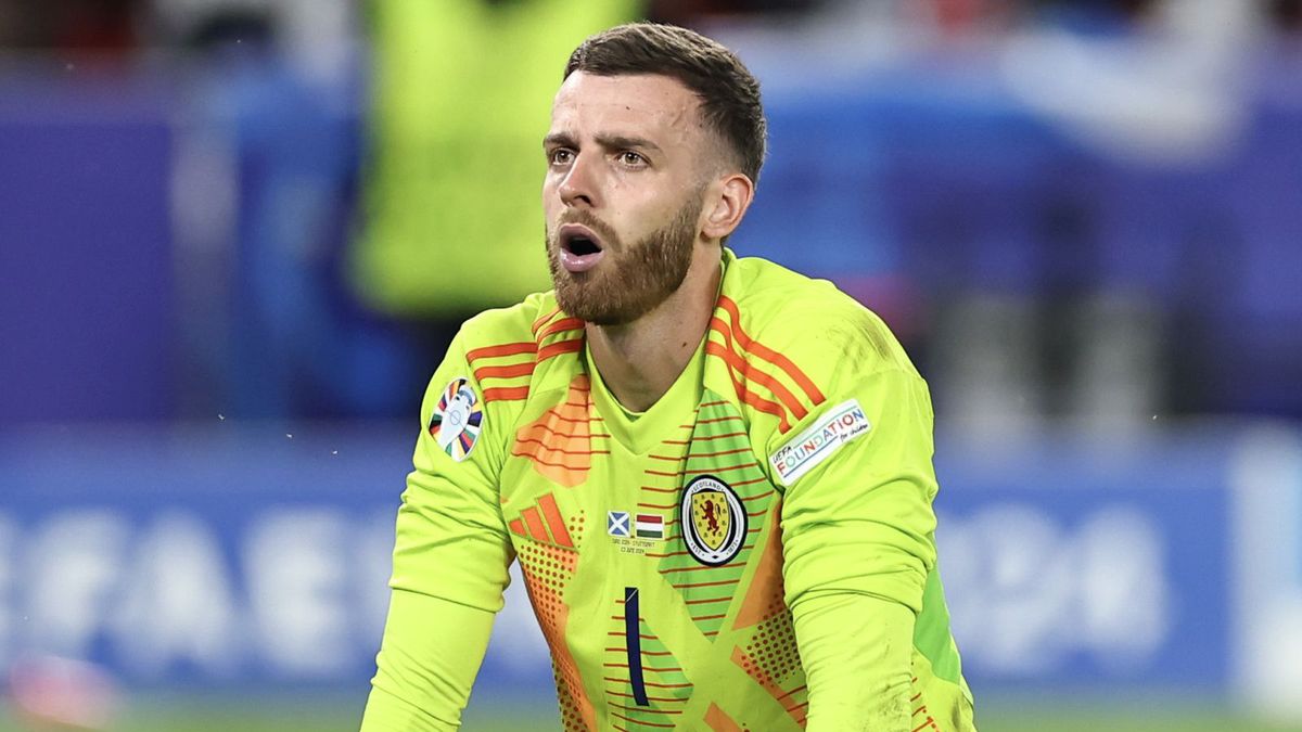 Getty Images / Photo by Robbie Jay Barratt - AMA/Getty Images / Na zdjęciu: Angus Gunn