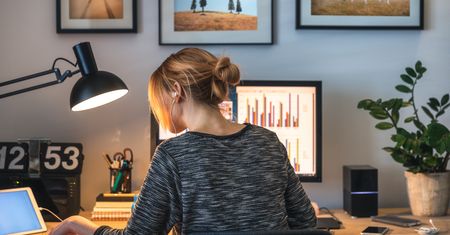 Nagła śmierć w czasie pracy z domu. Nie żyje czworo pracowników