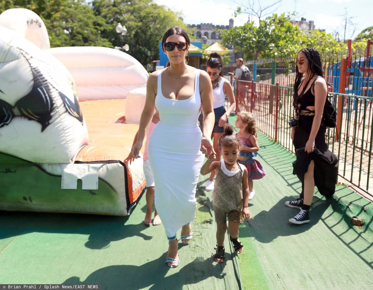 Kim Kardashian marzy o piątym dziecku. Rozważa adopcję