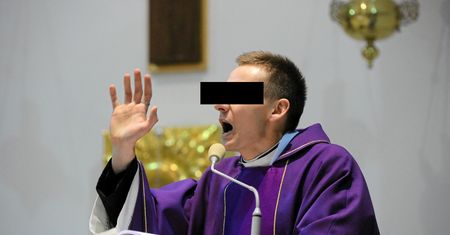 Wstrząsające słowa w kościele. Już nie jest księdzem. Jacek M. ma problem