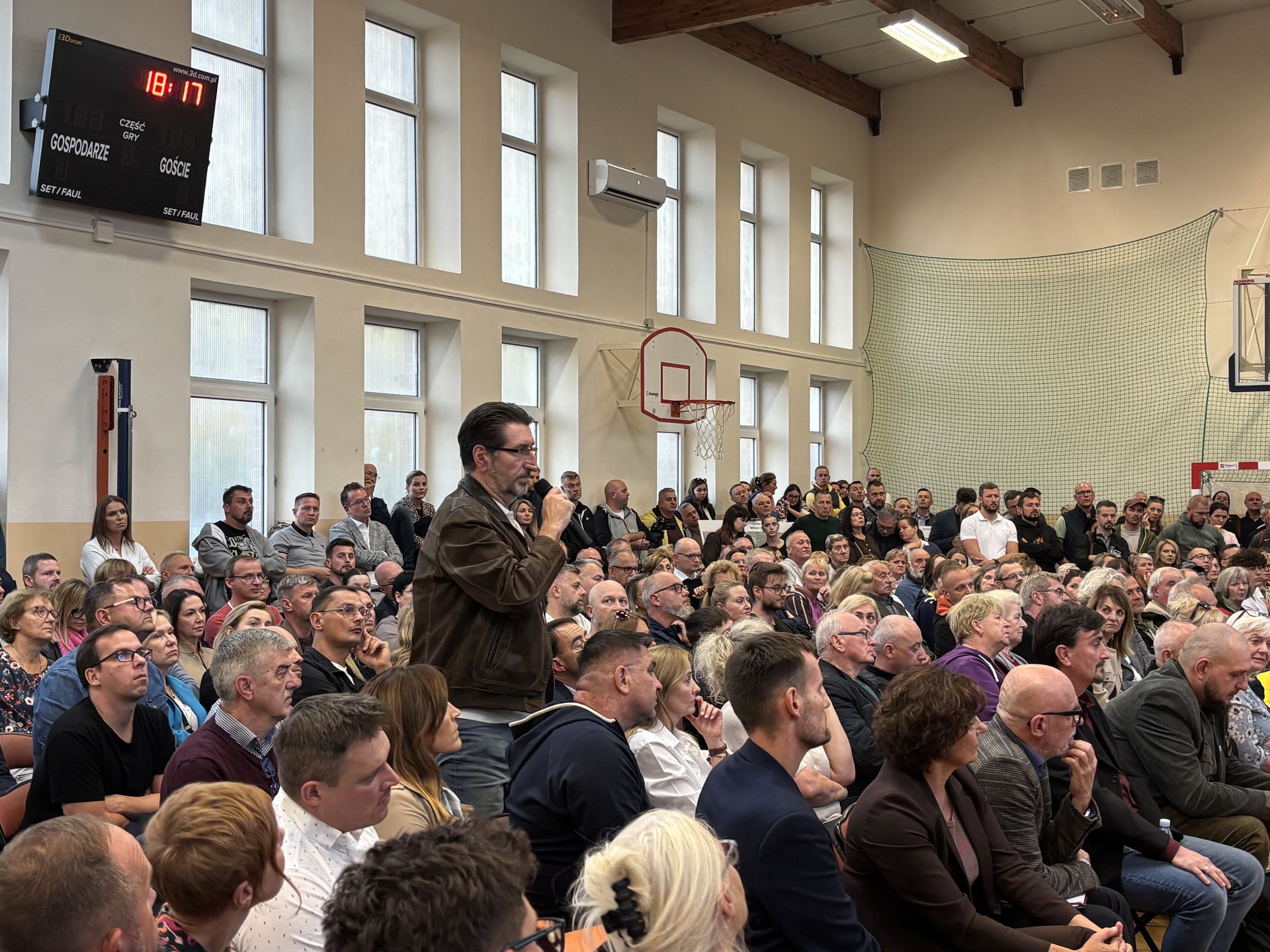 23.09 w Wielkiej Nieszawce odbyła się dyskusja ws. nowego mostu