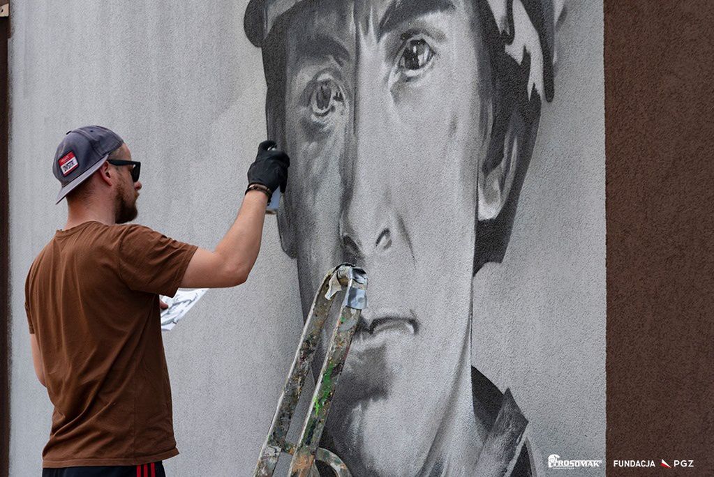 Śląskie. W Siemianowicach Śląskich, rodzinnym mieście Wojciecha Korfantego, powstaje wyjątkowy mural w hołdzie powstańcom śląskim.