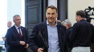 Starlink zmienił plany. Sikorski pisze do Muska