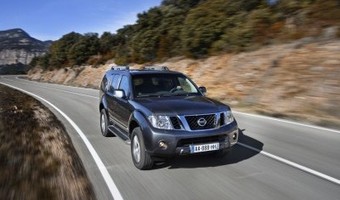 Nissan Pathfinder "awansuje" na crossovera?