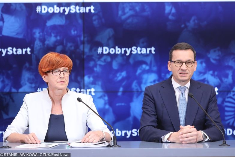 Minister Elżbieta Rafalska i premier Mateusz Morawiecki odpowiadają za sytuację na rynku pracy.