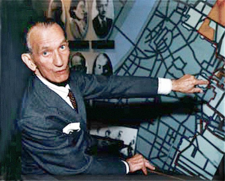 Jan Karski w Muzeum Holokaustu USA, zdjęcie z 1994 roku </br>