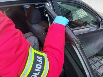 Lubawa: Pijany Gruzin zaczepiał sąsiadów i ich atakował. Po interwencji będzie musiał wyjechać z Polski