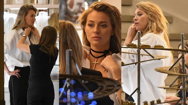 Marcelina Zawadzka w sklepie z biżuterią