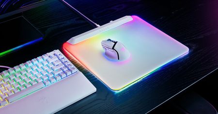 Ekskluzywna podkładka pod mysz. LED-y błyszczą jak diamenty