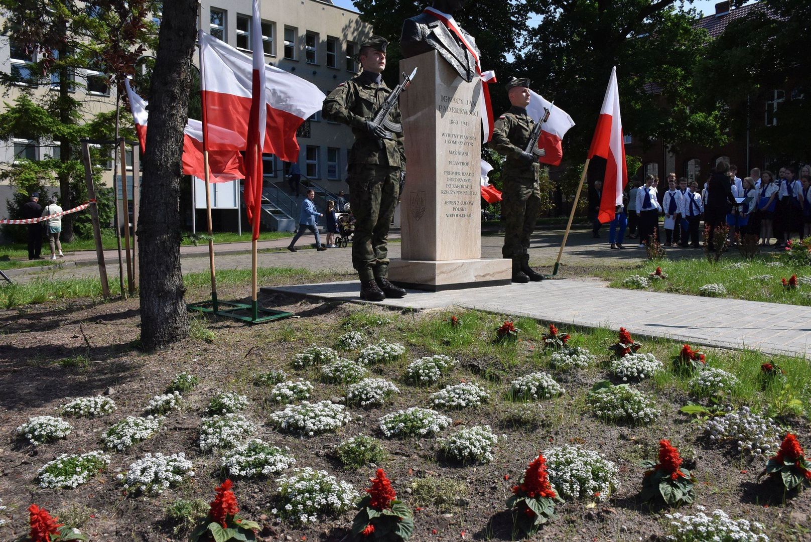 Odsłonięcie pomnika Paderewskiego w Malborku