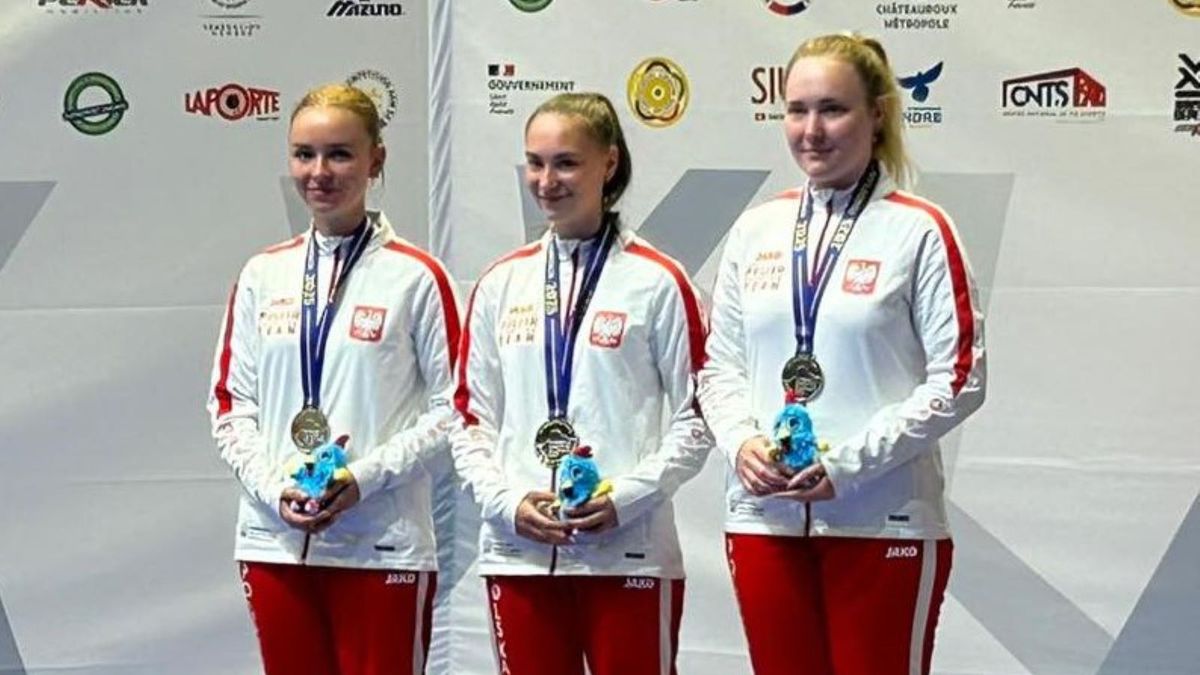 Instagram / legia_strzelectwo/ polish_shooting_team / Na zdjęciu: podczas ME w strzelectwie sportowym (w Chateauroux) nasze juniorki zdobyły srebrny medal drużynowo w konkurencji 50 m karabin 60 strzałów leżąc