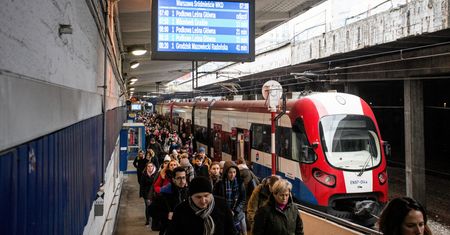Sparaliżują dojazdy do pracy? Rozmowy ostatniej szansy maszynistów w WKD