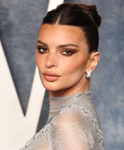 Emily Ratajkowski w "nagiej sukience". Na Oscarach bezsprzecznie królowały prześwity